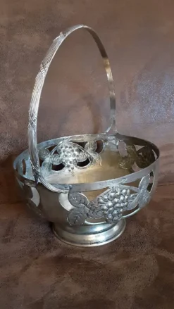 Coupe sur pied métal vintage
