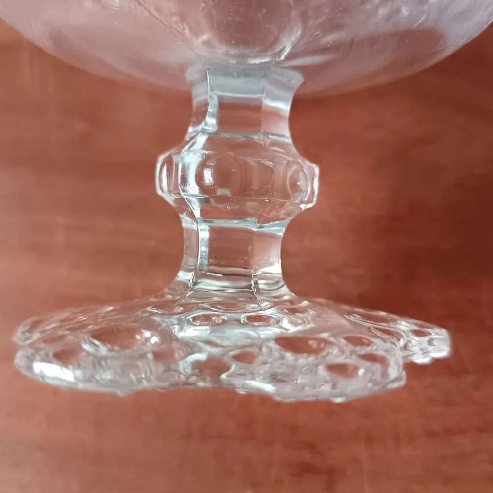 5 coupes vintage à pied pour cocktails glaces