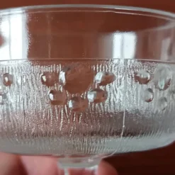 5 coupes vintage à pied pour cocktails glaces