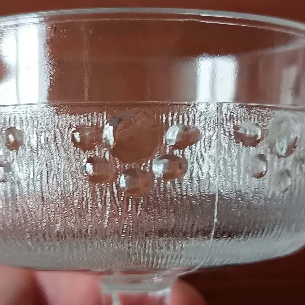 5 coupes vintage à pied pour cocktails glaces