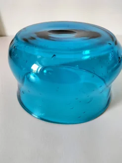 Coupe vintage en verre bullé bleu turquoise