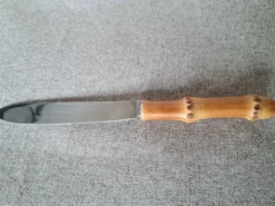 Couteau à fromage manche en bambou