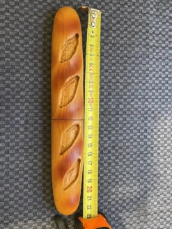 Couteau à pain trompe l’œil forme baguette Cuzin