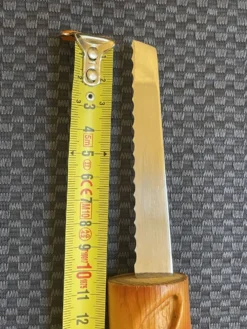 Couteau à pain trompe l’œil forme baguette Cuzin