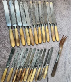 Couteaux acier métal argenté corne ALLEZ FRÈRES