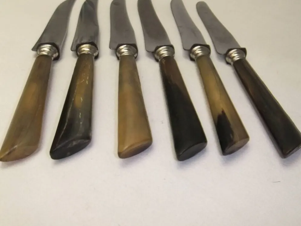 Couteaux anciens Sheffield service de table