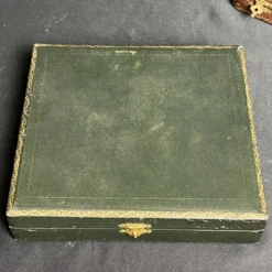 12 couteaux à dessert en vermeil, avec écrin, vers 1940
