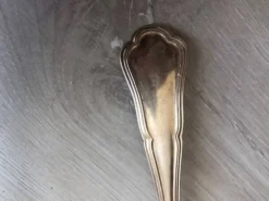 Couvert de service poisson