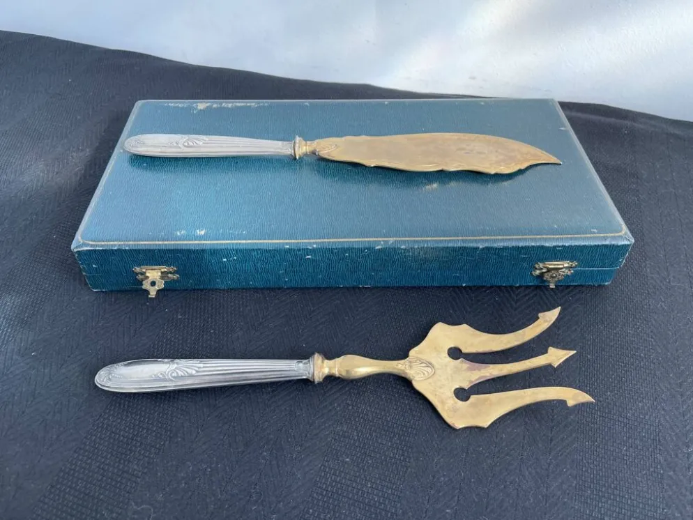 Couvert de service à poisson, argent fourré, métal doré, France
