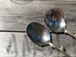 Couvert à salade en métal argenté
