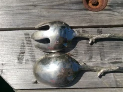 Couvert à salade en métal argenté