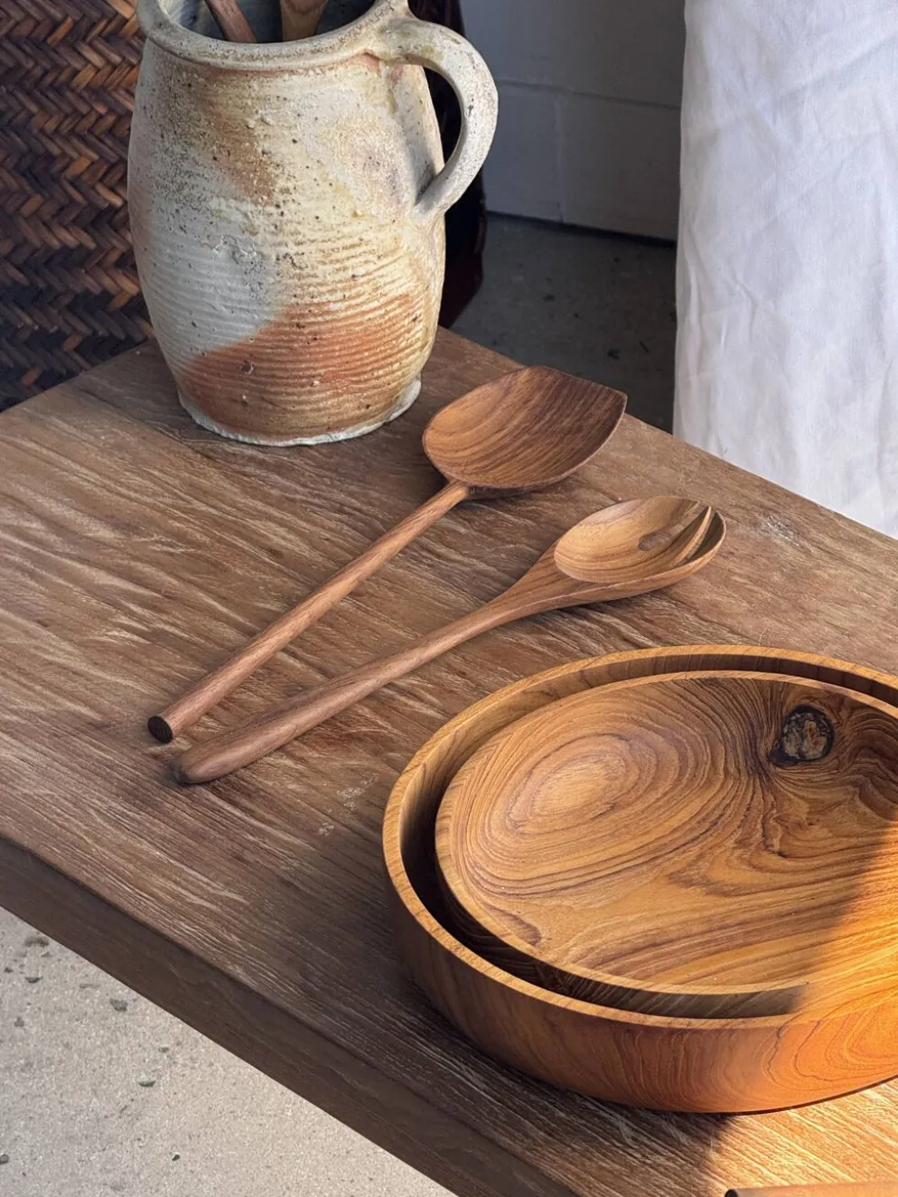 Couvert à salade ou cuiller spatule bout plat fendue en teck L30 D9x8