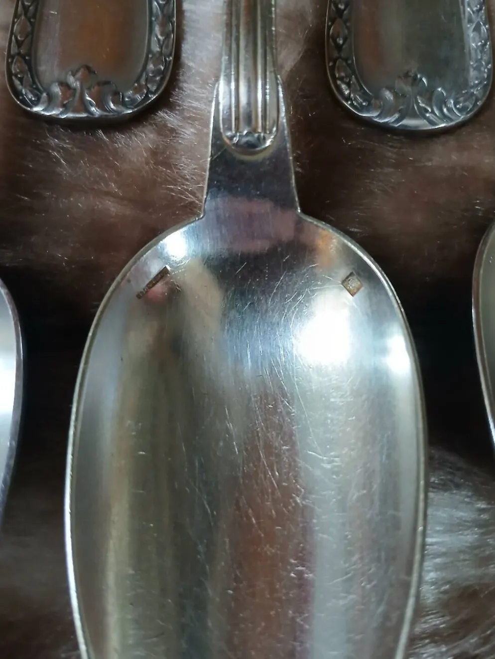 14 couverts anciens en métal argenté