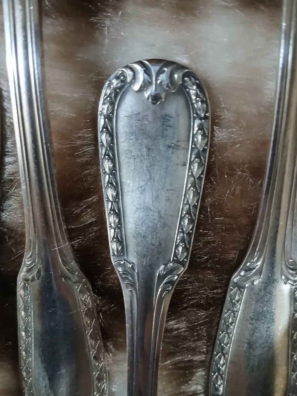 14 couverts anciens en métal argenté