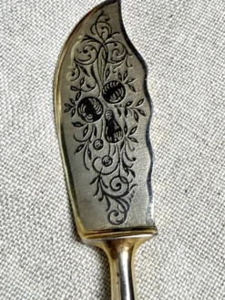 Couverts à beurre ou à confiture de France des années 1880.