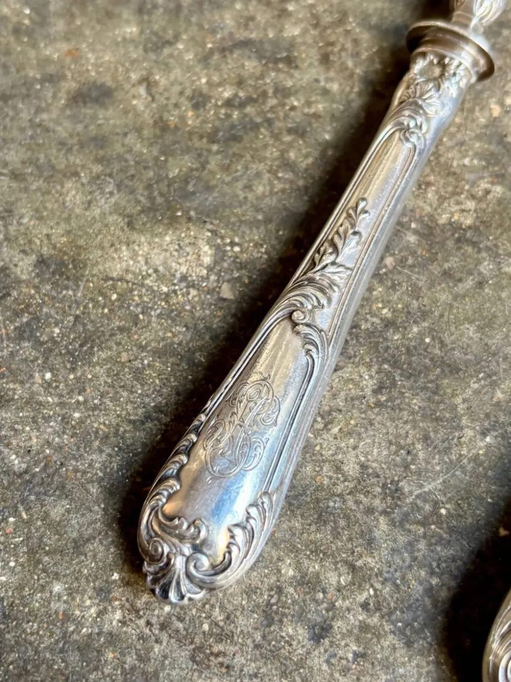4 couverts à bonbon en argent chiffrés "HS"
