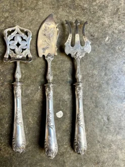 4 couverts à bonbon en argent chiffrés