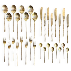 32 couverts manche bambou en métal doré