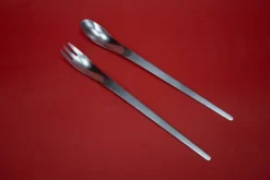 Couverts à salade AJ dessinés par Arne Jacobsen édition Georg Jensen, 1957