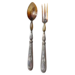Couverts à Salade Anciens en Corne et Métal Argenté fourré Décor Cygnes
