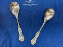 Couverts à Salade Mappin and Webb en métal argenté modèle Russell