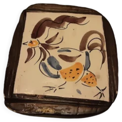 Céramique Atelier Dieulefit Drome figurant une poule