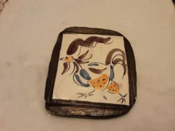 Céramique Atelier Dieulefit Drome figurant une poule