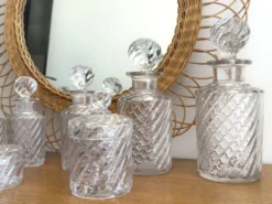Cristal de Baccarat - important nécessaire de toilette Bambou Tors