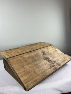 Écritoire ancien en bois massif