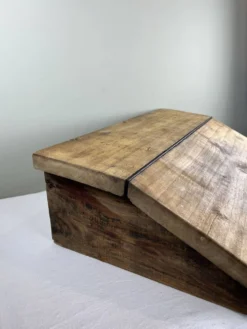 Écritoire ancien en bois massif