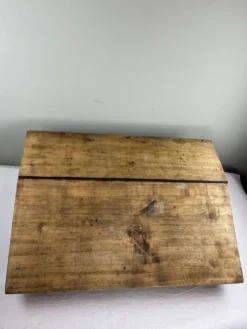 Écritoire ancien en bois massif