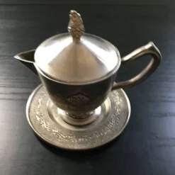 Crémier classique en métal argenté