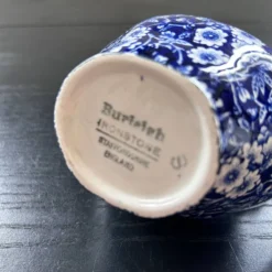 Crémier en porcelaine anglaise