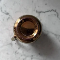 Crémier en porcelaine mordorée