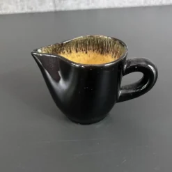 Crémier Keraluc noir et jaune