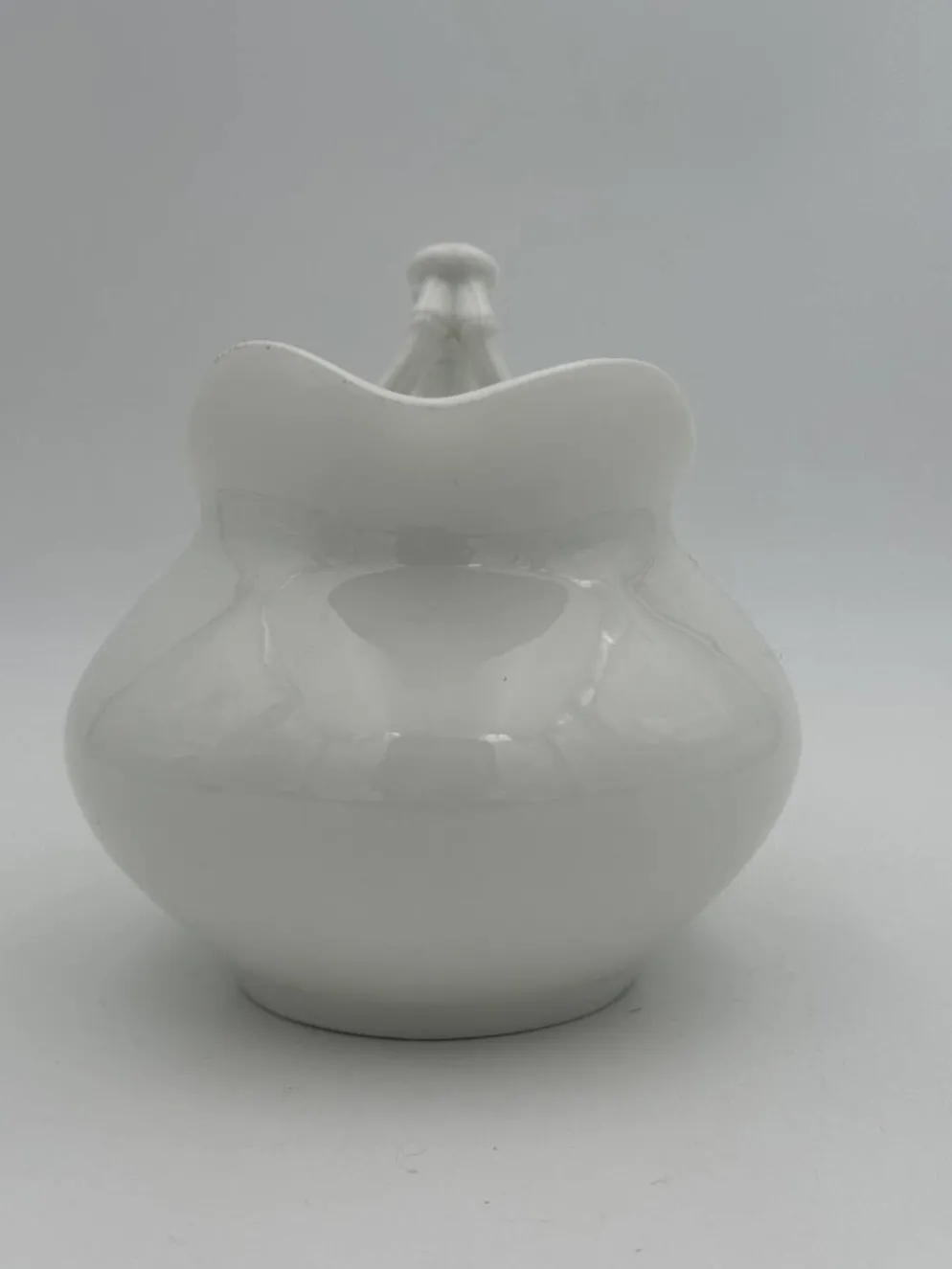 Crémier, pot à lait vintage porcelaine blanche