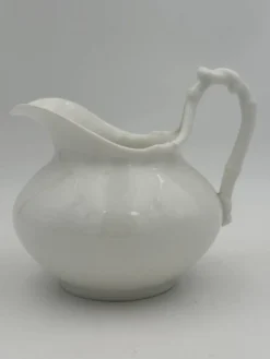 Crémier, pot à lait vintage porcelaine blanche