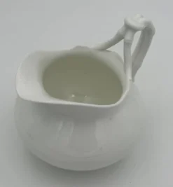 Crémier, pot à lait vintage porcelaine blanche