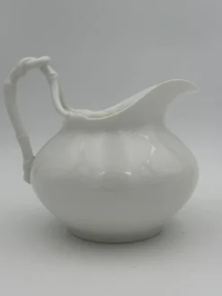 Crémier, pot à lait vintage porcelaine blanche