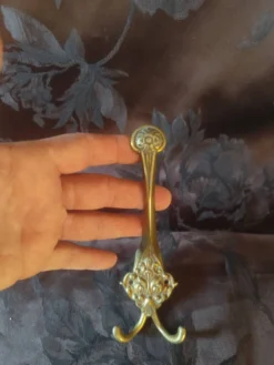 Crochet, patère double en bronze