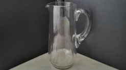 Cruche , carafe à eau en verre 1.350L