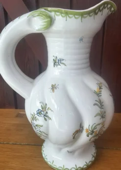 Cruche à torsades