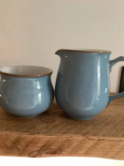 Cruchon à lait / Crémier et bol à sucre en grès bleu Denby