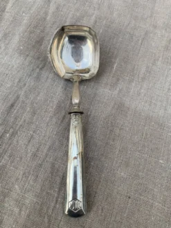 Cuillère a sauce ou à crème, argent belle epoque