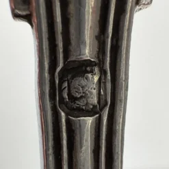 Cuillère de service en argent en forme de coquille