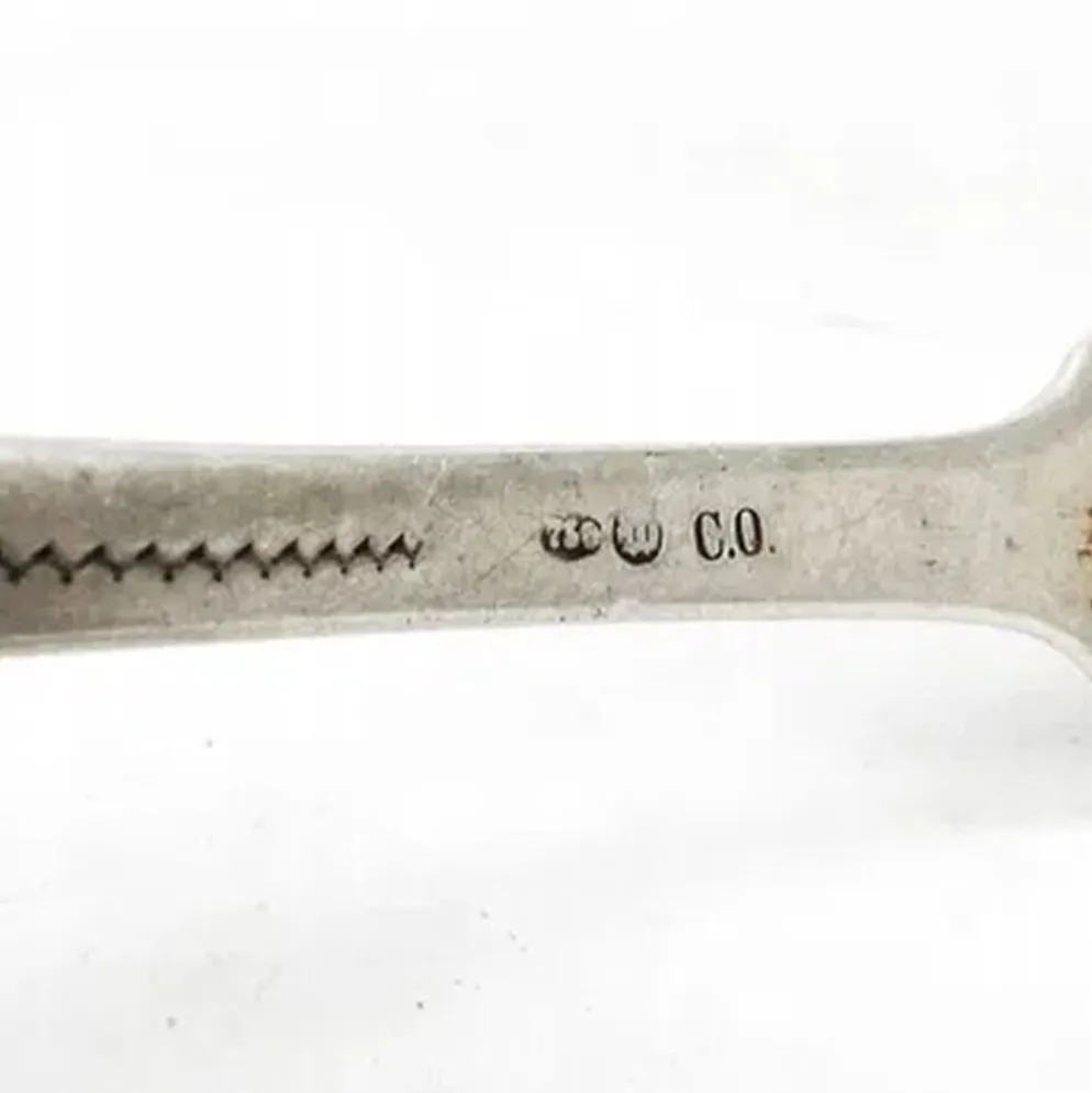Cuillère en argent classique, Allemagne, années 1900.