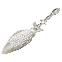 Cuillère figurative en laiton polonais en forme de poisson par SW Varsovie, années 1900.