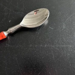 Cuillère manche corail