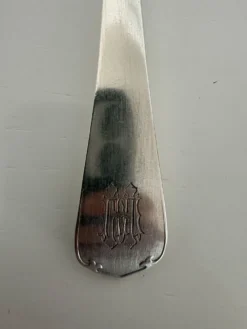 Cuillère à pèlerin , pelle à service Christofle en métal argenté