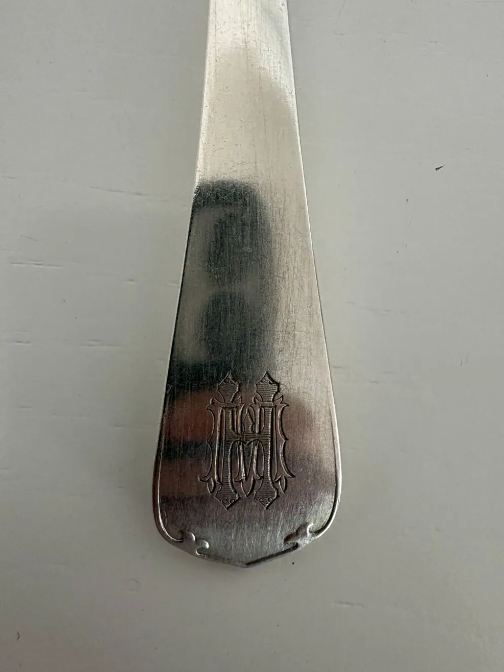 Cuillère à pèlerin , pelle à service Christofle en métal argenté